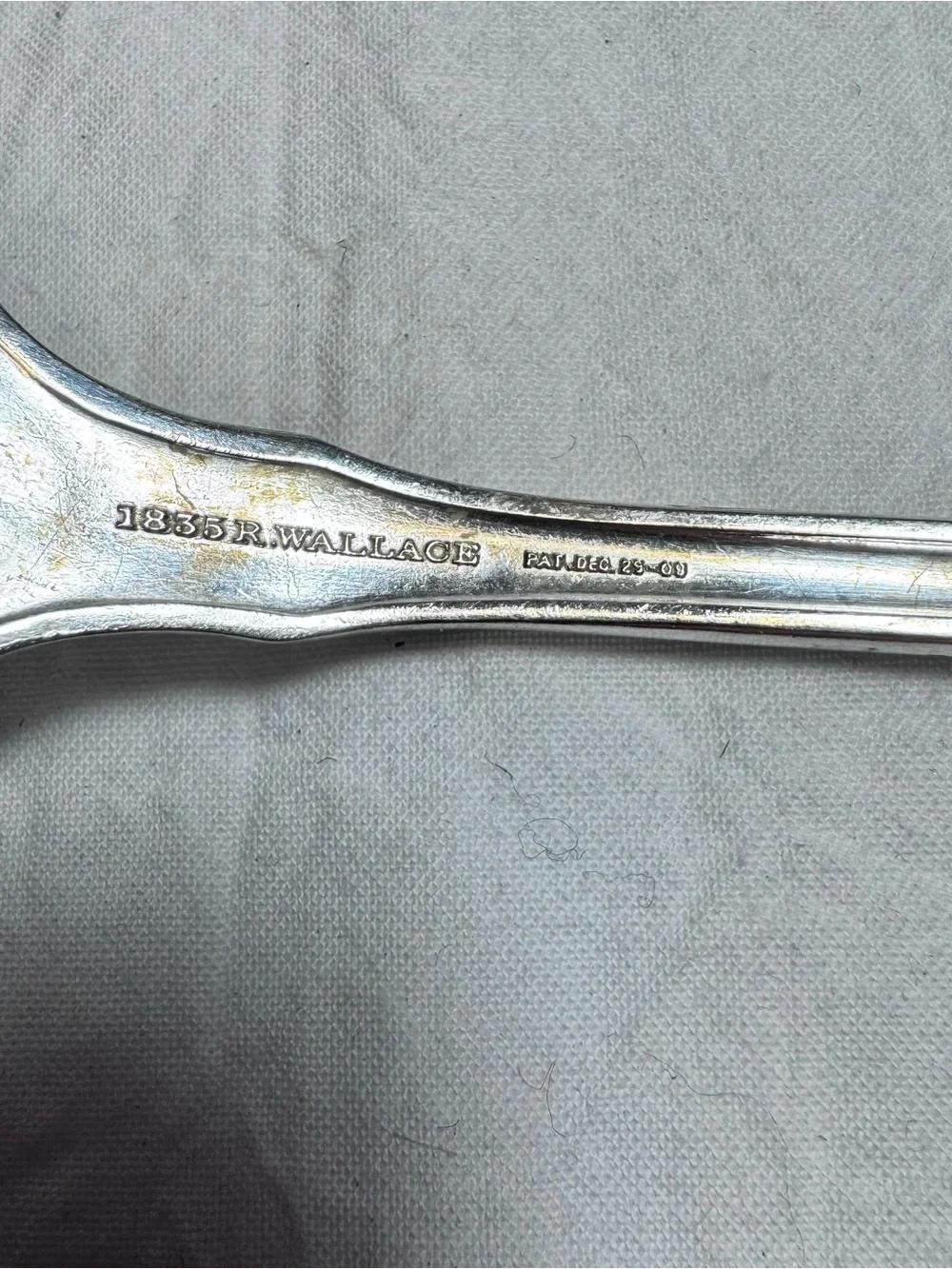 R Wallace Large Serving Meat Fork Floral Design 9” Silverplate